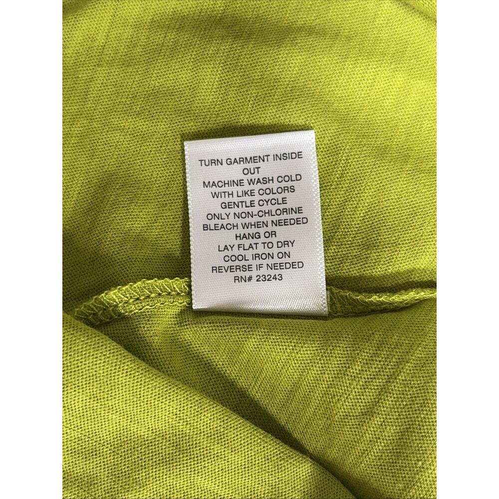 NWT New York & Company Soho Tank Top Women’s Small - V Neck - Green - Picture 6 of 6